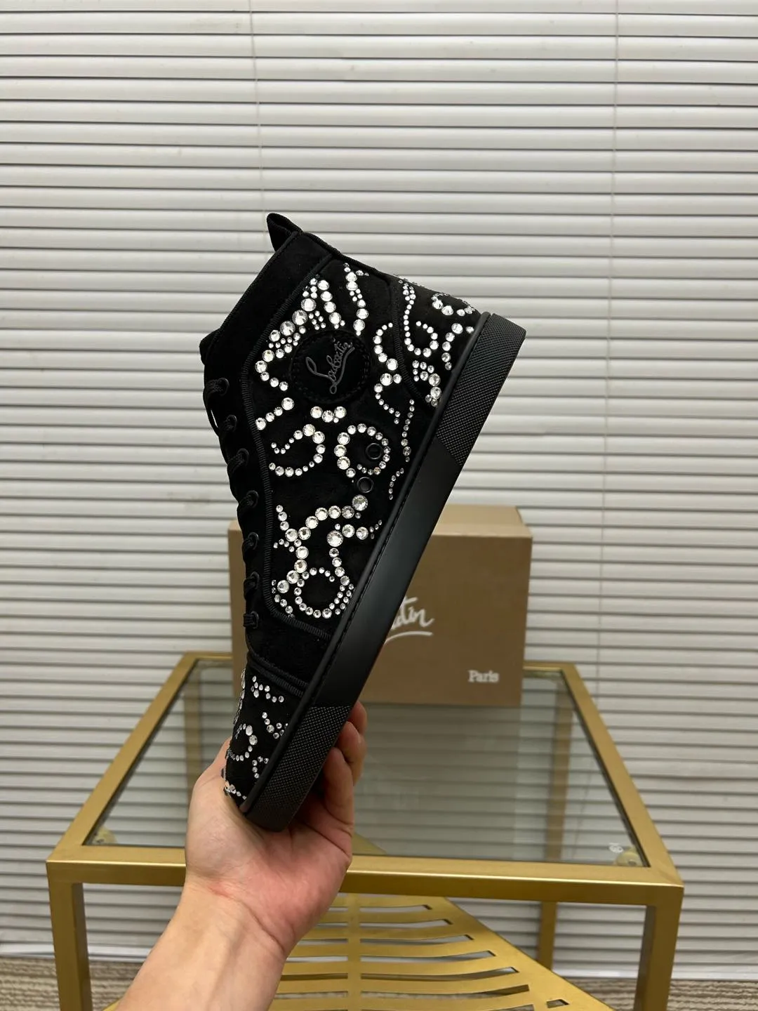 (Customized model) Ex-factory price is 580. christian louboutin (CL red sole shoes) counter series, casual sneakers for couples 📢 📢 📢 Exclusive hot style release 🎈🎈💪 Movable latex feet 👻 Finished outsole line [Proud] 😝Female 35-40# Male 38#-46, global supply😝 [Top version]: Original imported genuine leather upper, top original leather lining, original molded TPU outsole, original 1:1 detail processing, original shoe last,